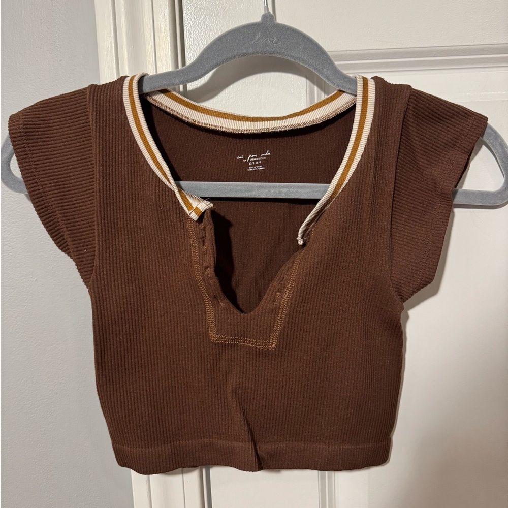 Urban Outfitters Brown Ribbed V-Neck Crop Top